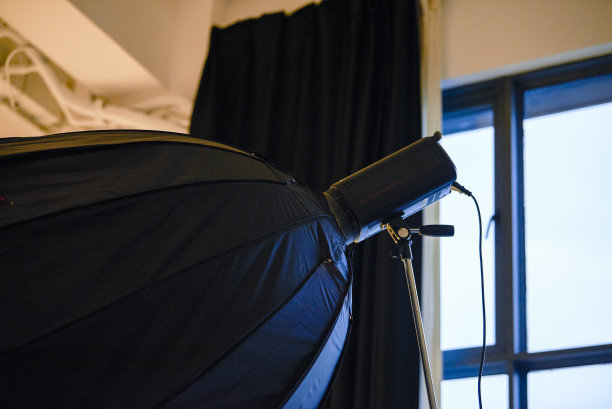 用于商业工作室的闪光和调光箱图片下载