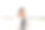 西班牙裔女士拿着智能手机，戴着无线耳机听音乐图片下载