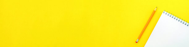 横幅。带弹簧和铅笔的白色笔记本。图片下载