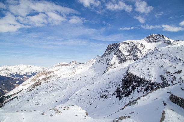 迷人的山脉在奥地利腹地。图片下载