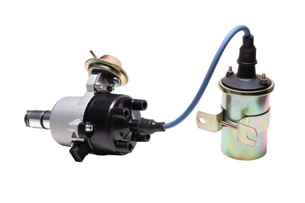 分电器和点火线圈上有白色图片下载