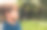 一个患有自闭症的青春期前男孩在户外的侧面肖像图片下载