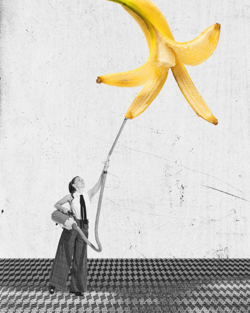 当代艺术拼贴与美丽的女人，家庭主妇清洁和吸尘水果，香蕉在黑白背景图片下载