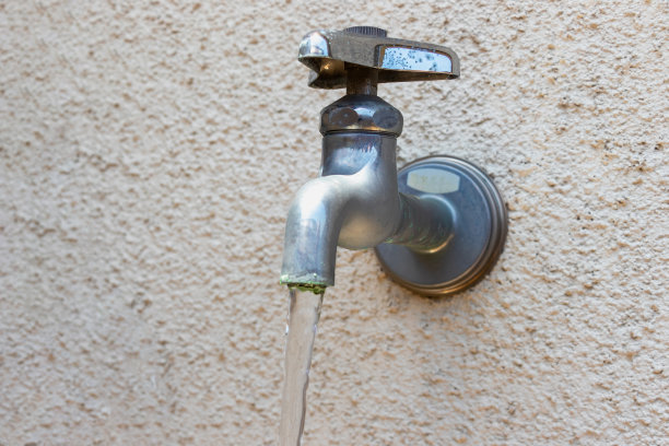 壁挂式水龙头图片下载