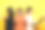 3名亚洲女性同时用笔记本电脑和手机工作，她们两人在网上交流，露出快乐的微笑。并听音乐和身边的朋友概念在线交流成瘾和放松图片下载