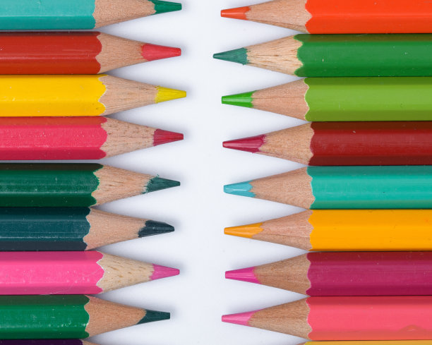 彩色铅笔背景图片下载