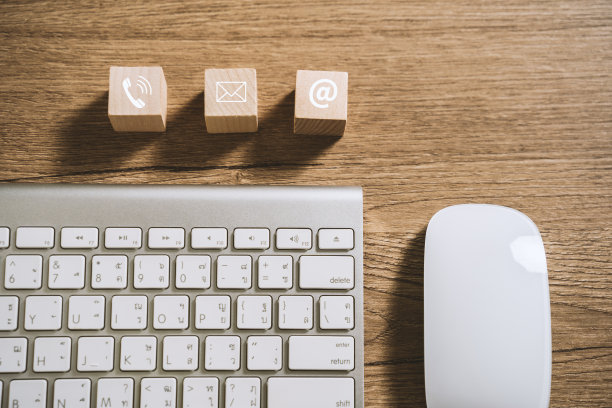 联系我们(客户支持热线人员CONNECT)电话应用蓝色背景图片下载