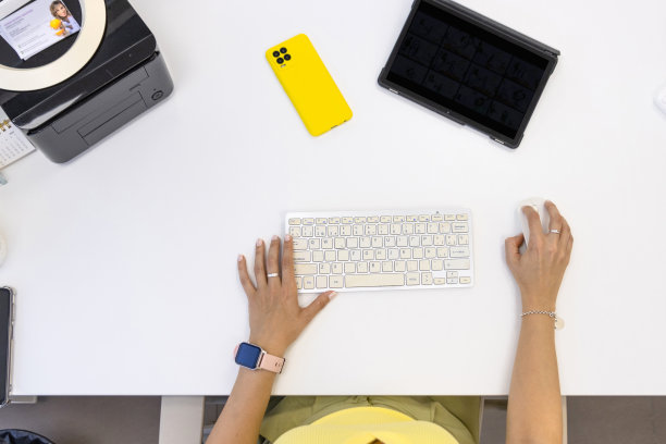 医疗咨询营养师和营养学家。办公桌。图片下载