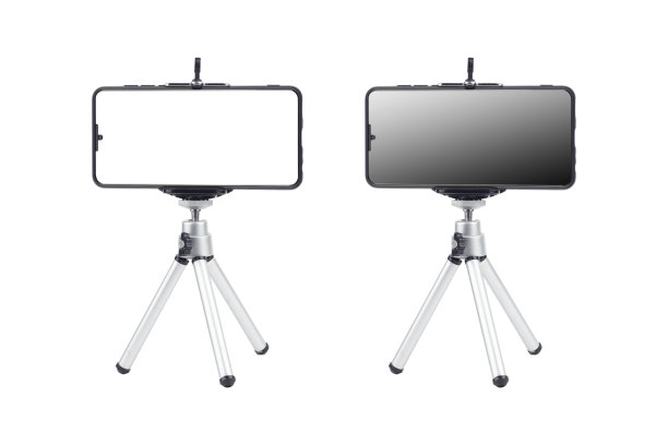 三脚架与电话，空白屏幕，三脚架与背景隔离。С等温泉сe图片下载
