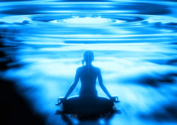 一个女人冥想的剪影插图图片下载