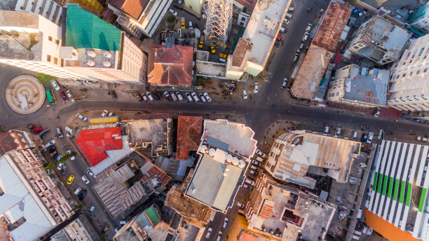 达累斯萨拉姆市的和平天堂鸟瞰图图片下载