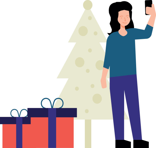 这个女孩正在和圣诞树拍照。图片下载