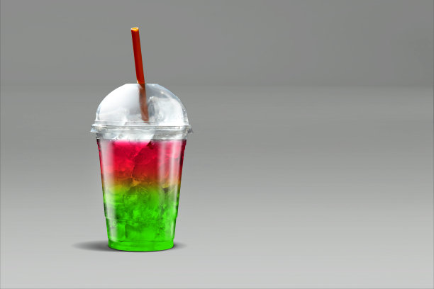 3 d演示。夏天的清凉饮料。孤立的灰色背景。适合你的设计元素。图片下载