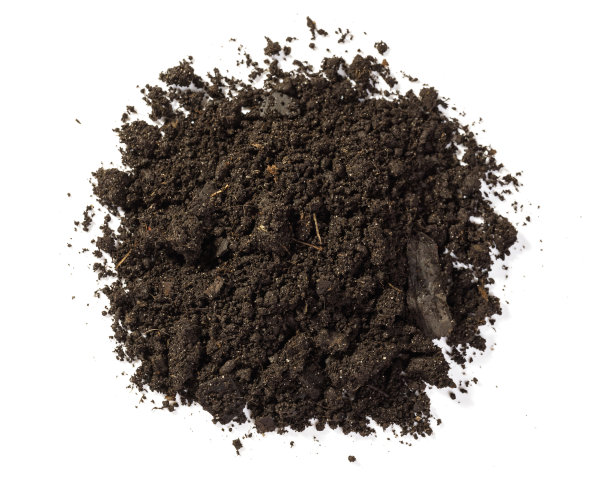 白色背景上的一堆土，俯视图图片下载