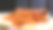洋葱酱，特写镜头。盘子里的热狗。一盘热狗。香肠热狗。吃晚餐图片下载