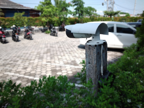 停车场的监控摄像头图片下载