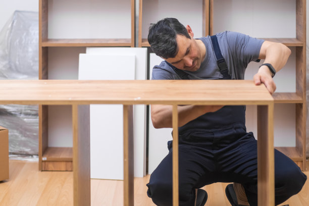 家具组装安装技术熟练，能制作家居室内木架图片下载