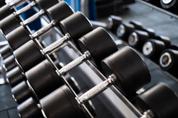 健身器材哑铃图片下载