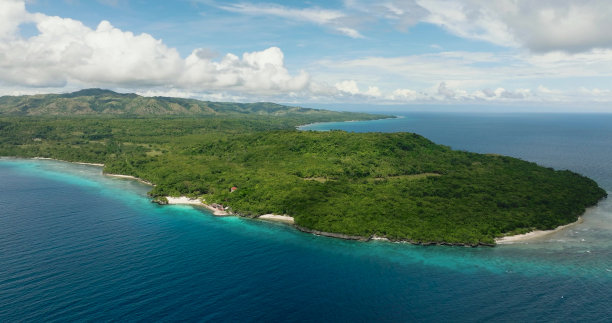 壮观的锡基霍尔岛的航拍照片。图片下载