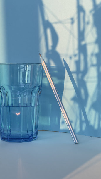 蓝色的颜色，蓝色的阴影，蓝色的物体图片下载