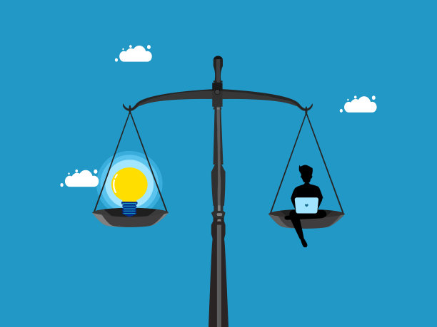 商业理念和创造力。商人在做笔记本电脑，在秤上做灯泡图片下载
