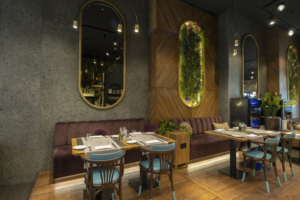 餐厅桌椅已准备就绪图片下载