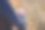 女孩在户外使用智能手表的特写图片下载