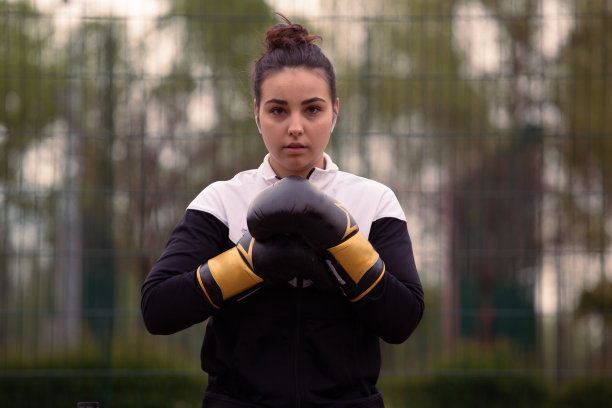 女子拳击训练图片下载