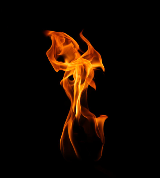 火在自然界，孤立，黑色背景图片下载