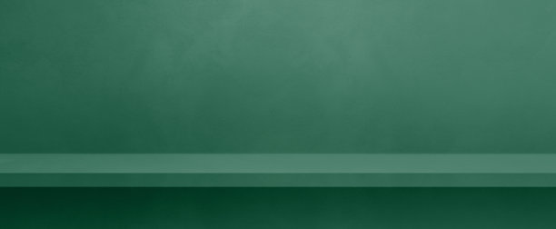 深绿色混凝土墙上的空架子。背景模板。水平横幅模型图片下载