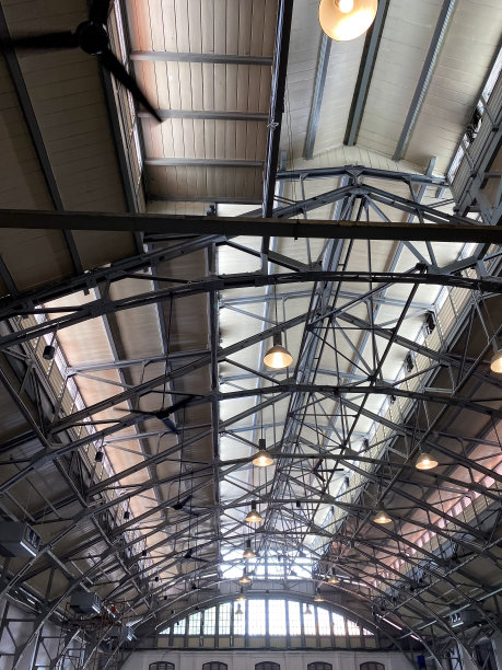 高视野天花板由轻钢结构制成图片下载