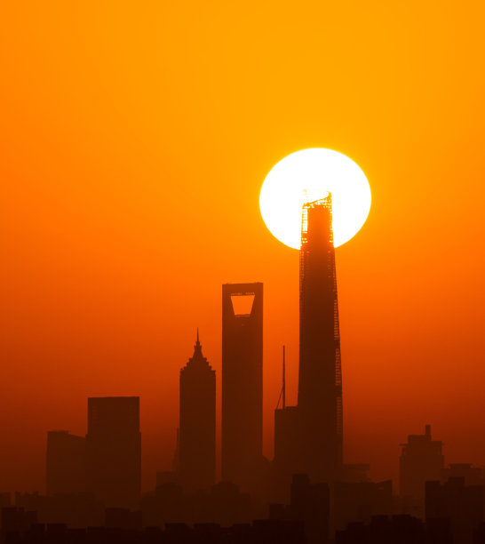 令人惊叹的日落美景，上海，中国的摩天大楼图片下载