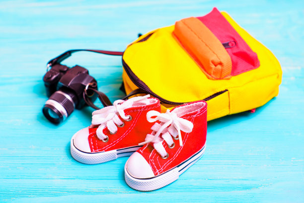 回到幼儿园基本知识背景图片下载