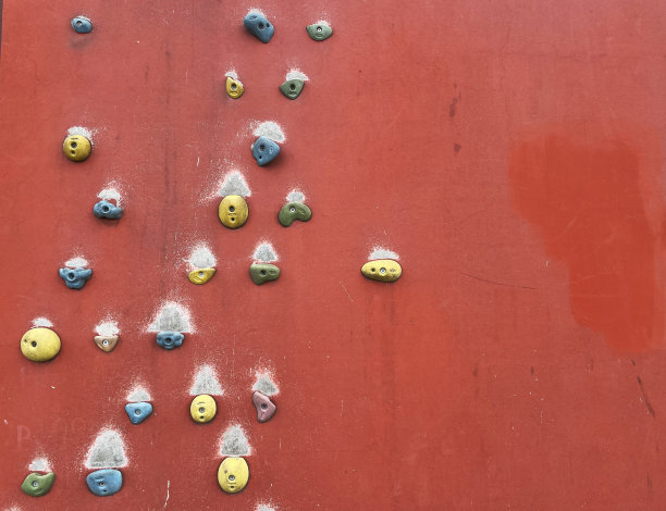 红色攀岩墙图片下载