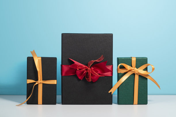 漂亮的彩色背景礼盒图片下载