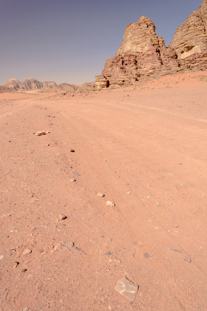 约旦南部瓦迪拉姆的景观图片下载