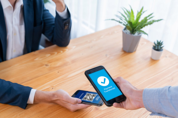 智能手机应用的现代购物生活方式。实体图片下载