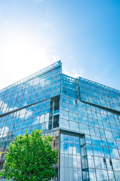 可持续的绿色建筑。伦敦的环保建筑图片下载