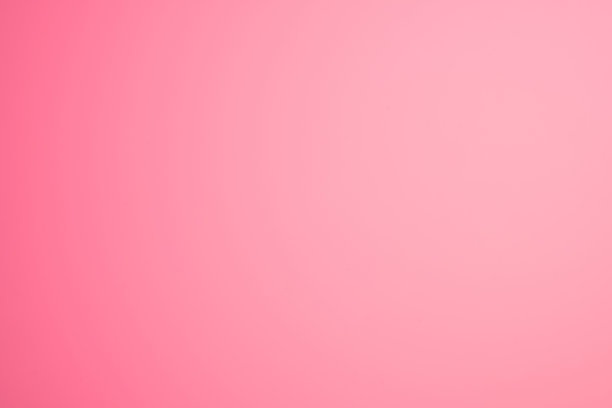 背景图像呈现出美丽的浅粉色渐变。图片下载