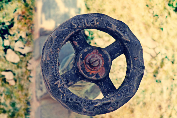 旋转旋塞，水管道的龙头图片下载