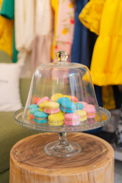 一个盘子，如果在服装店的马克隆图片下载