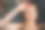 枕头上年轻女子的特写肖像图片下载