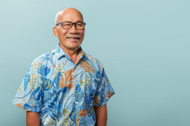 亚洲老人微笑的肖像图片下载