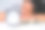 疲惫的亚洲女人坐在书桌前在客厅看书。图片下载