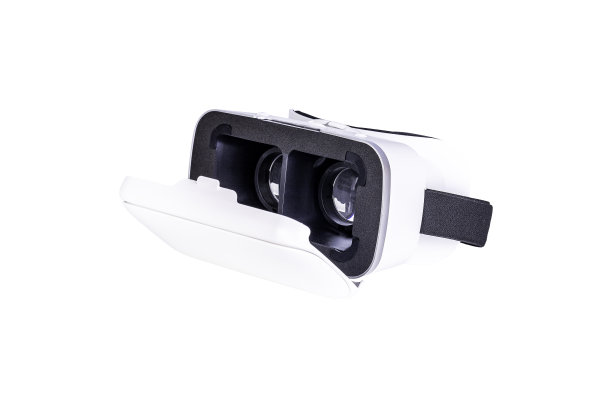 虚拟现实VR眼镜隔离在白色背景与剪辑路径。图片下载