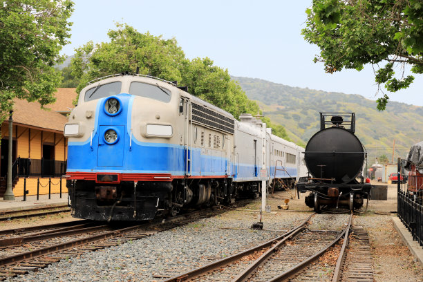 老式EMD F-Unit柴油机车图片下载