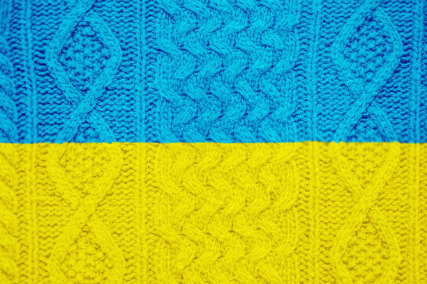 乌克兰国旗颜色的针织毛衣图片下载