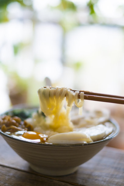 萝卜碎乌冬面。图片下载