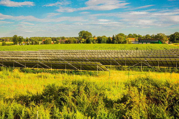 太阳能板。清洁能源。可持续性图片下载