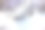 在热水浴缸里放松，享受舒缓的水流。图片下载
